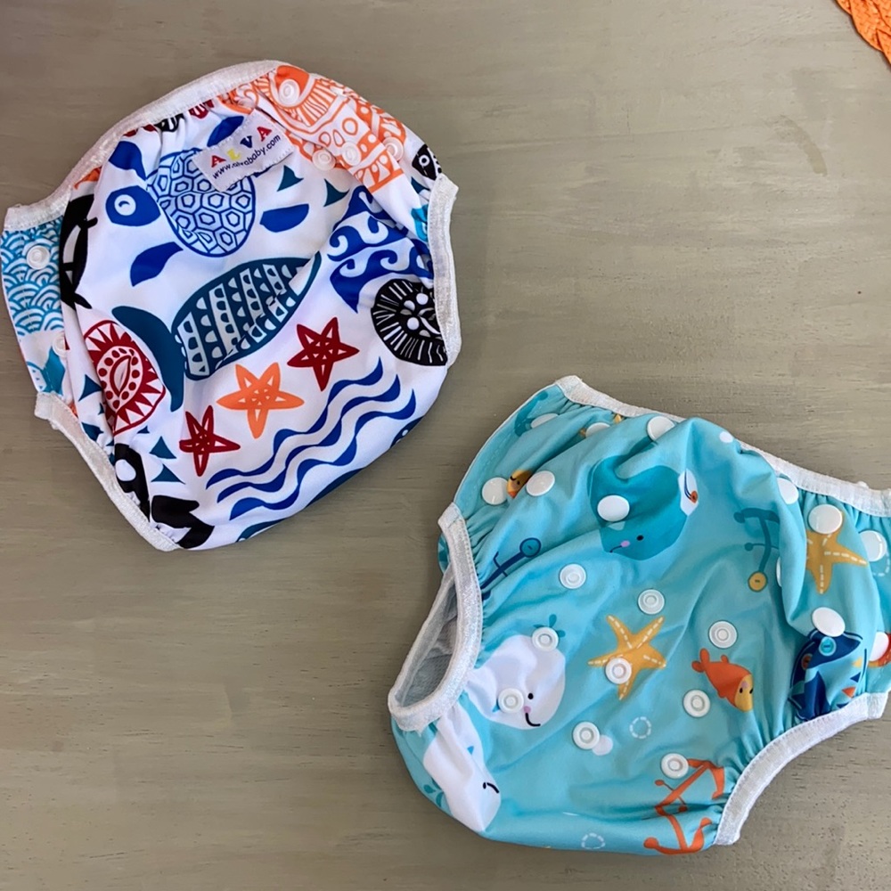 2 reusable swim diapers!